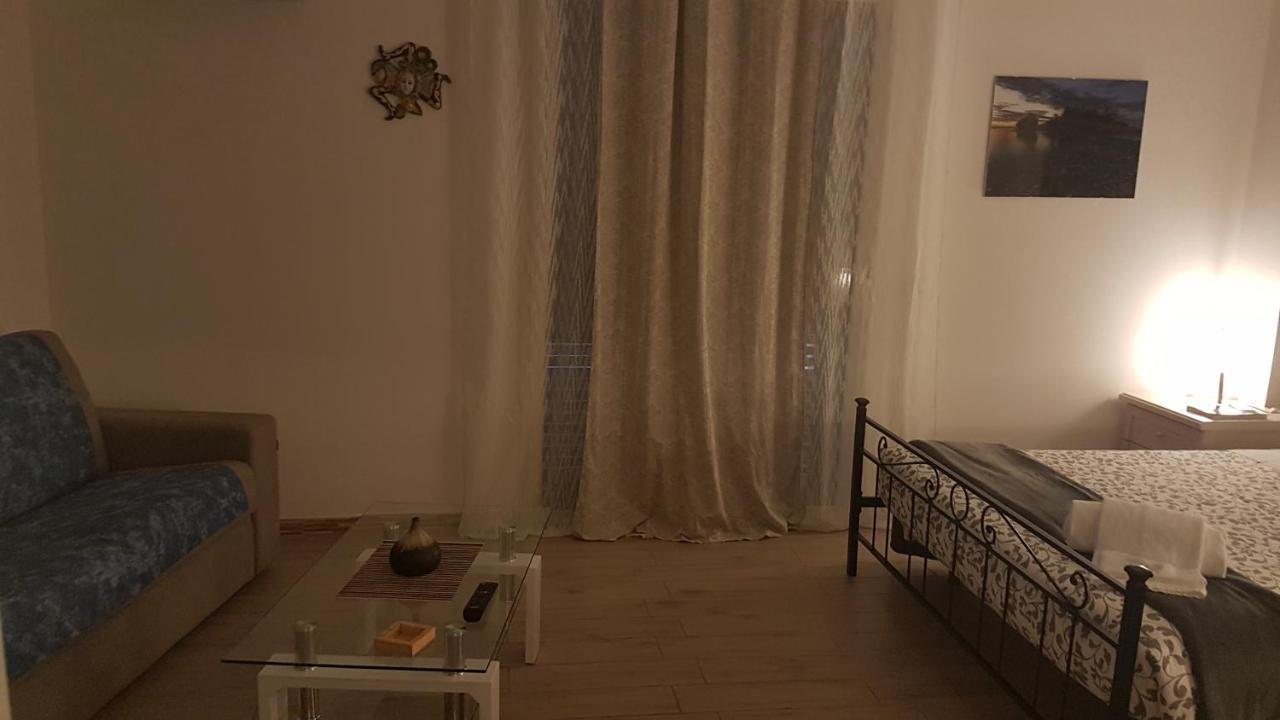 La Porta Dell'Alcantara Gaggi Екстер'єр фото