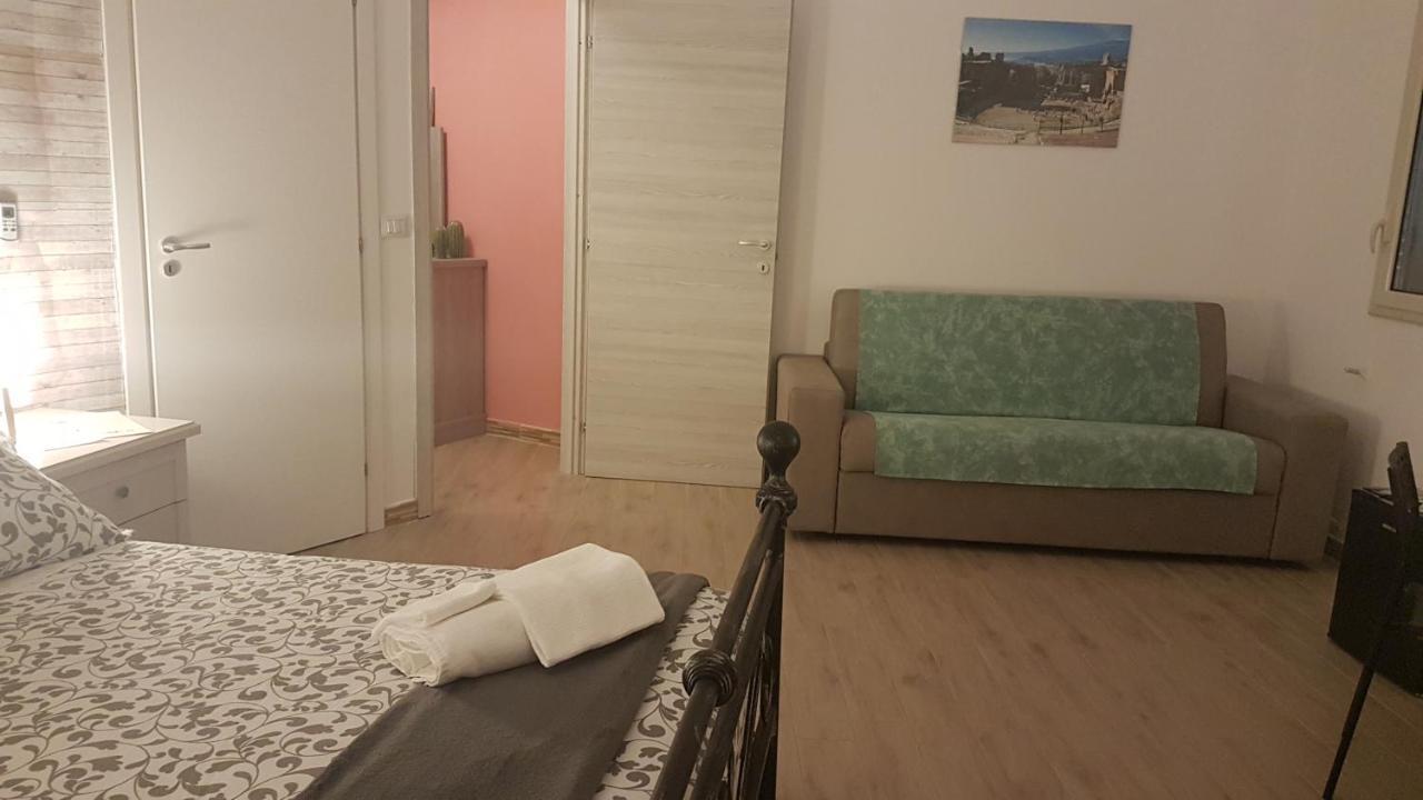 La Porta Dell'Alcantara Gaggi Екстер'єр фото